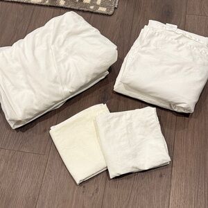 Pottery Barn White Cotton King Size Bedding set
